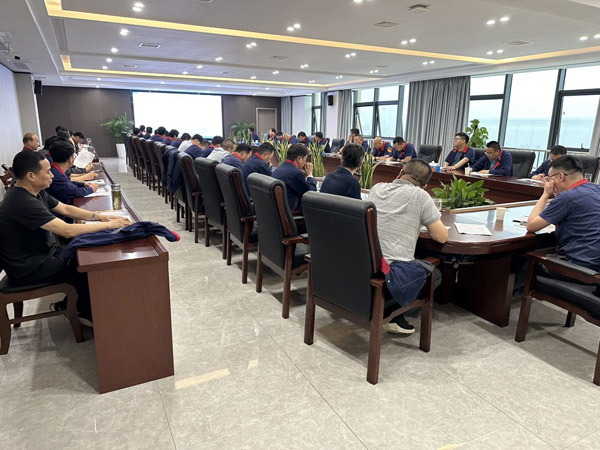 公司召開安全、環(huán)保、職業(yè)衛(wèi)生工作會(huì)議 