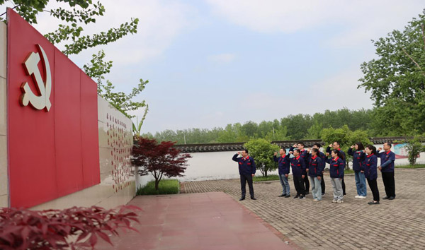 黨群黨支部開展“紀法教育月”活動 黨群黨支部開展“紀法教育月”活動